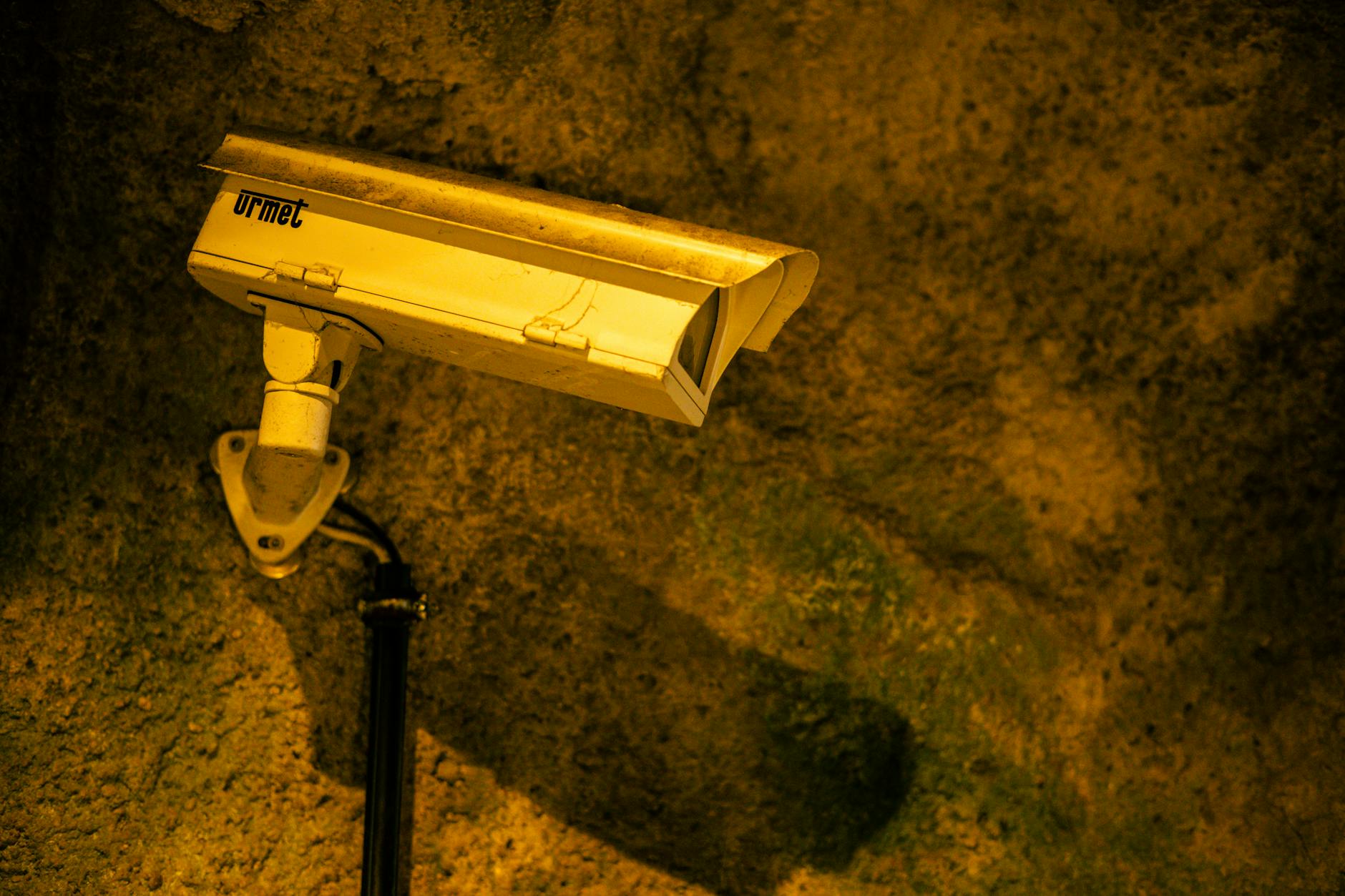 Canada's bill c-22 revives surveillance concerns