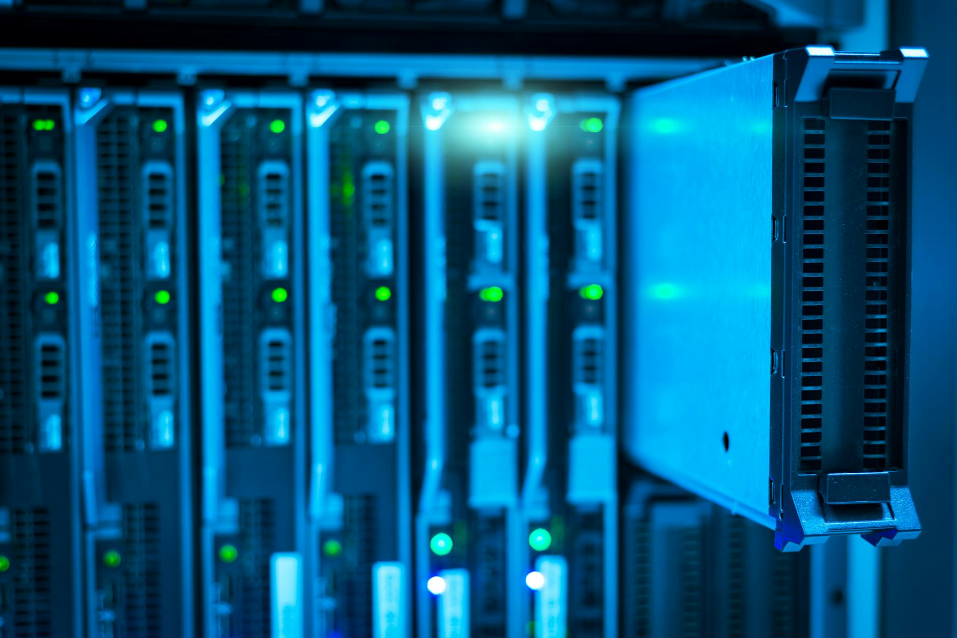 Kioxia and Dell pack 10 PB into 2RU server with high-density ssds