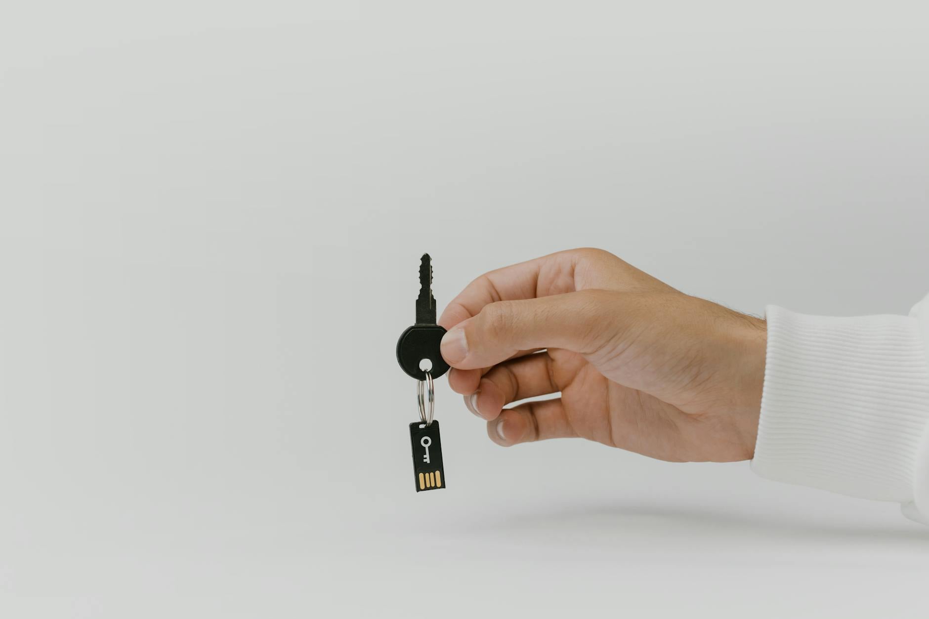 BitLocker cracked by YellowKey exploit using USB files