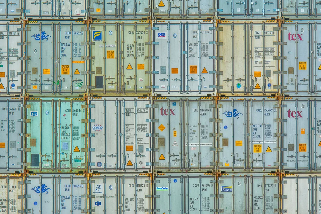 Dockerfile Builder creates production‑grade Dockerfiles in the browser