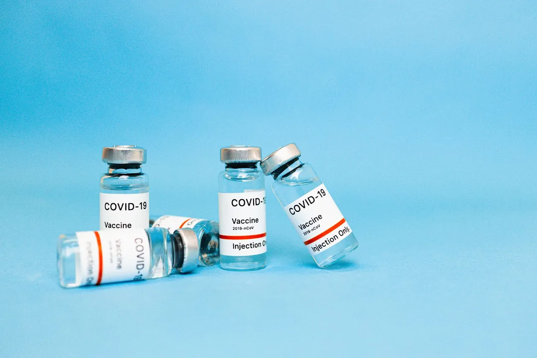 FDA advisors unanimously approve Moderna's mRNA vaccine