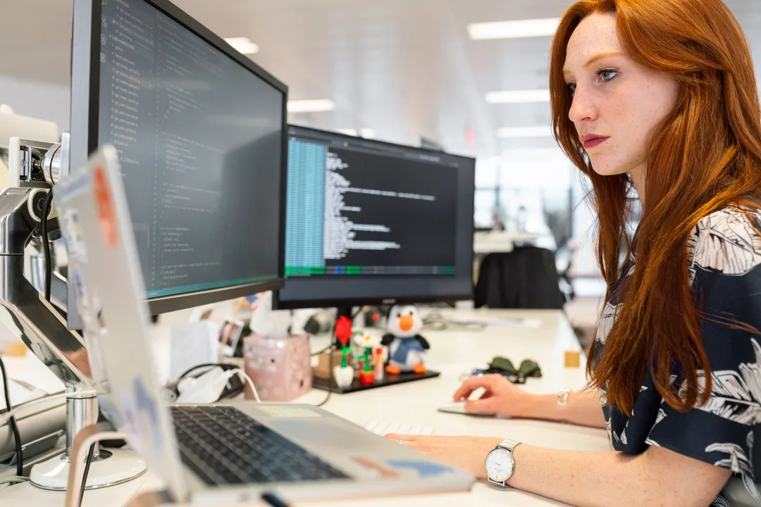 Forward-deployed engineers surge at OpenAI, Google Cloud