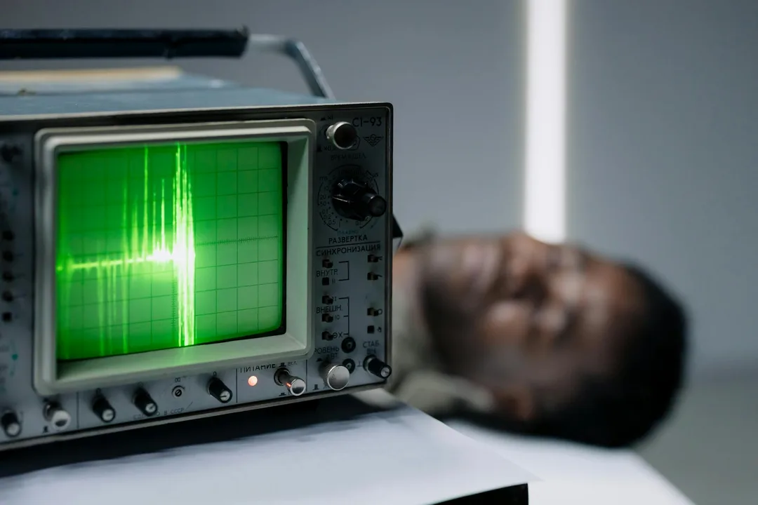 Neometrix head-impact test rig standardizes HIC calculation